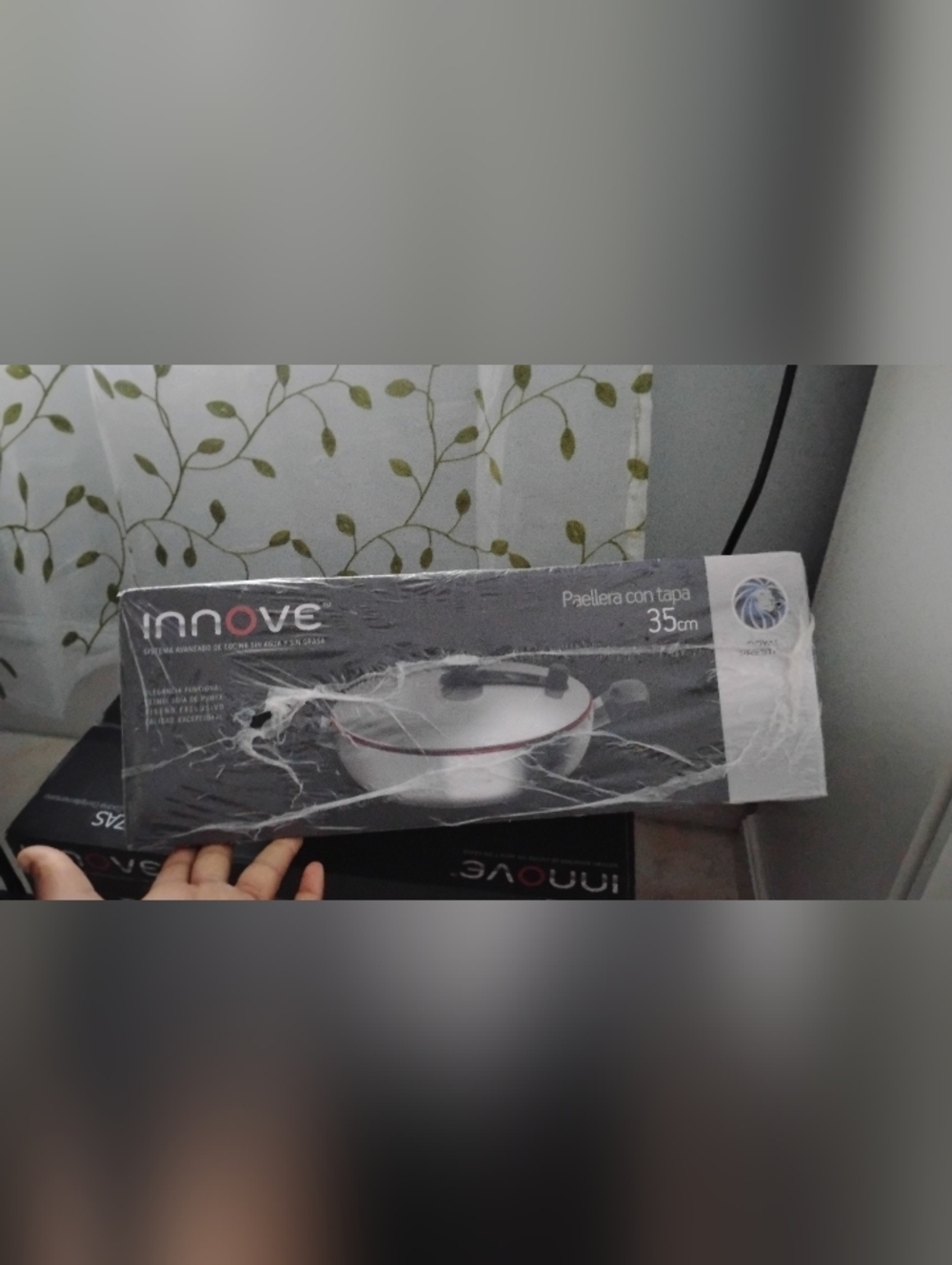 Innove 35cm White and Red Paellera with Lid